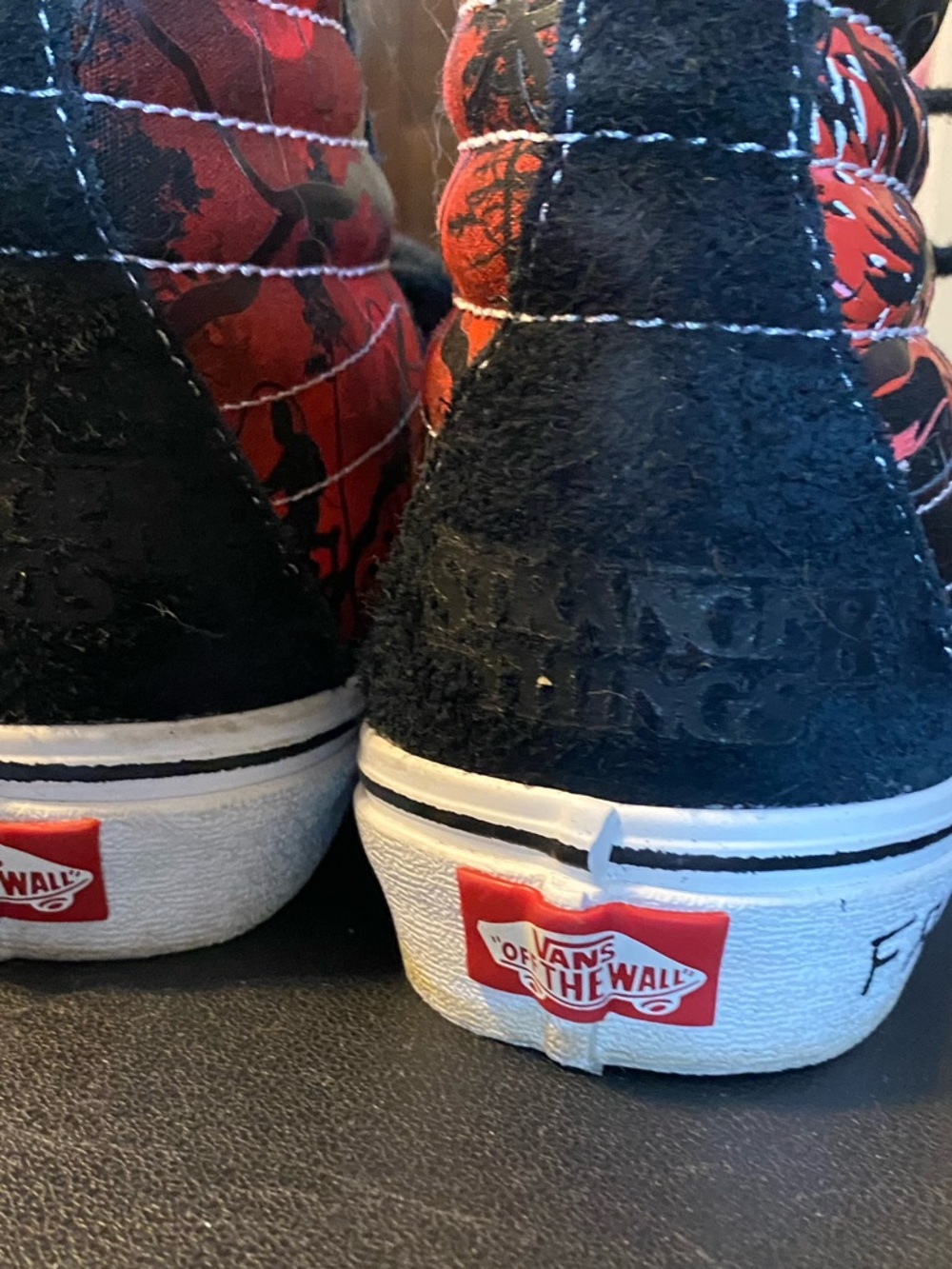 STRANGER THINGS Vans Red and Black Print high-top sneakers - Picture 3 of 14